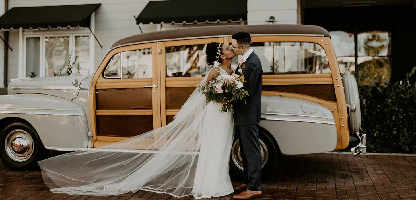 Cheers to a Champagne Wedding