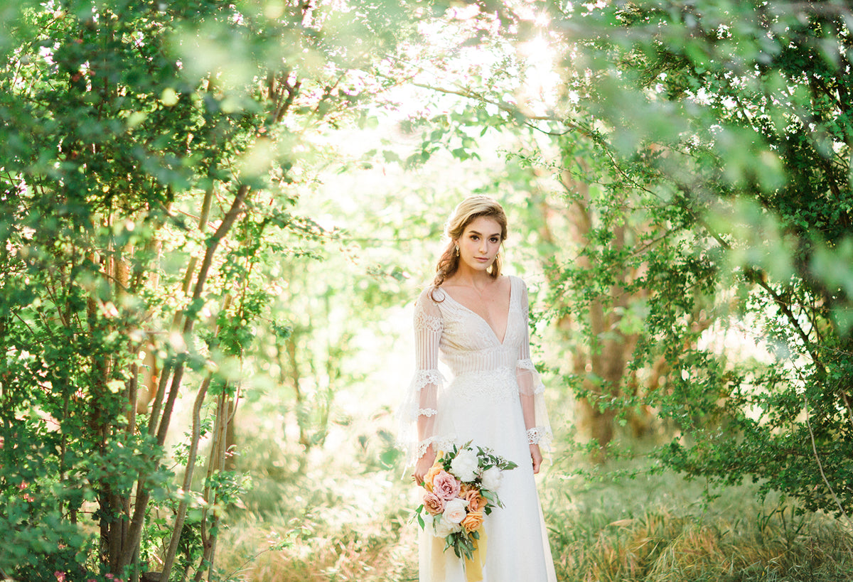 Claire Pettibone Sauvignon Secret Garden