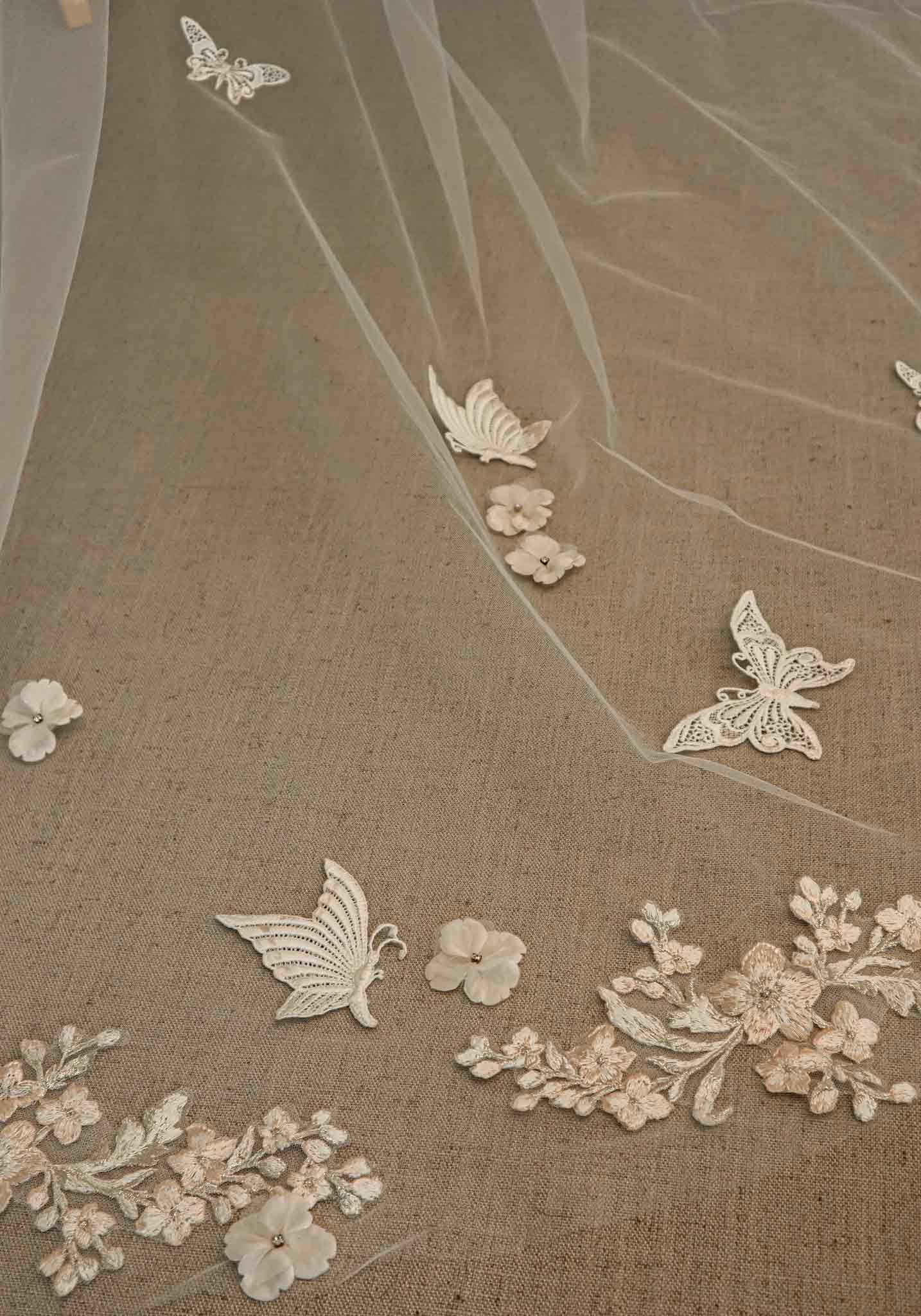 Blush veil