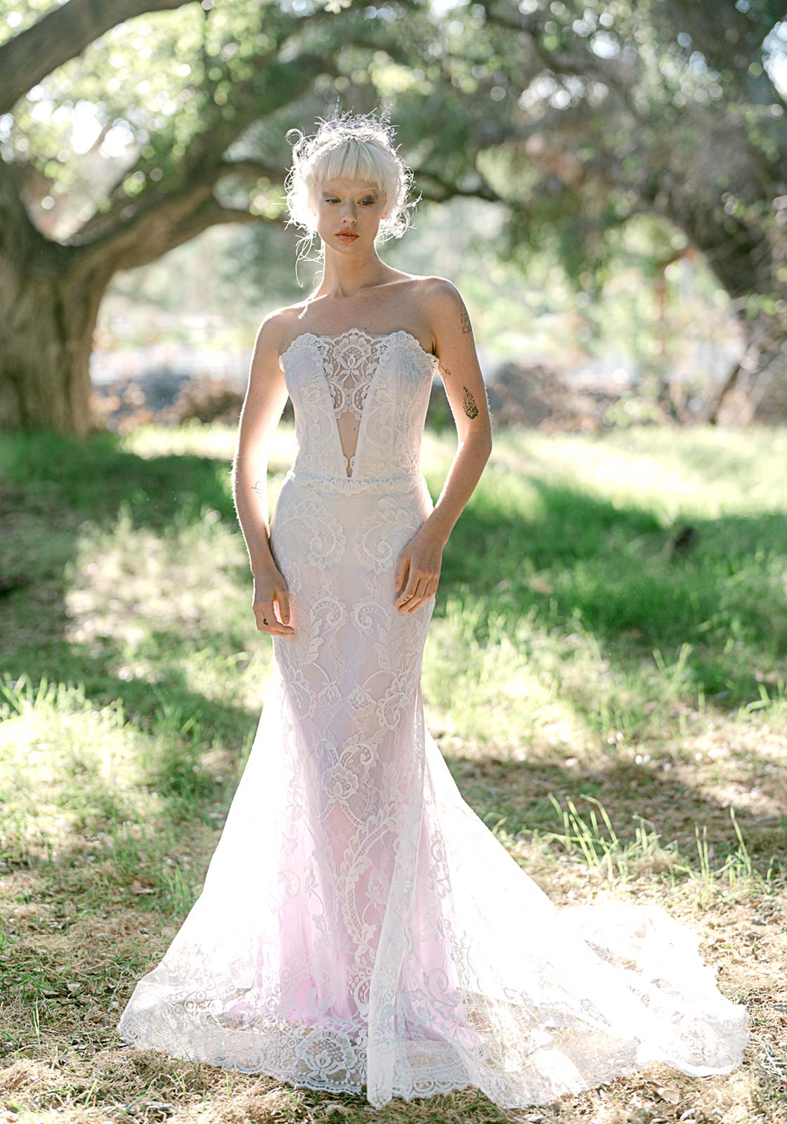 Quill Lace Wedding Dress Colorful Silk Corset bodice Fit and Flare Quill Lace Wedding Dress Colorful Silk Corset bodice Fit and Flare