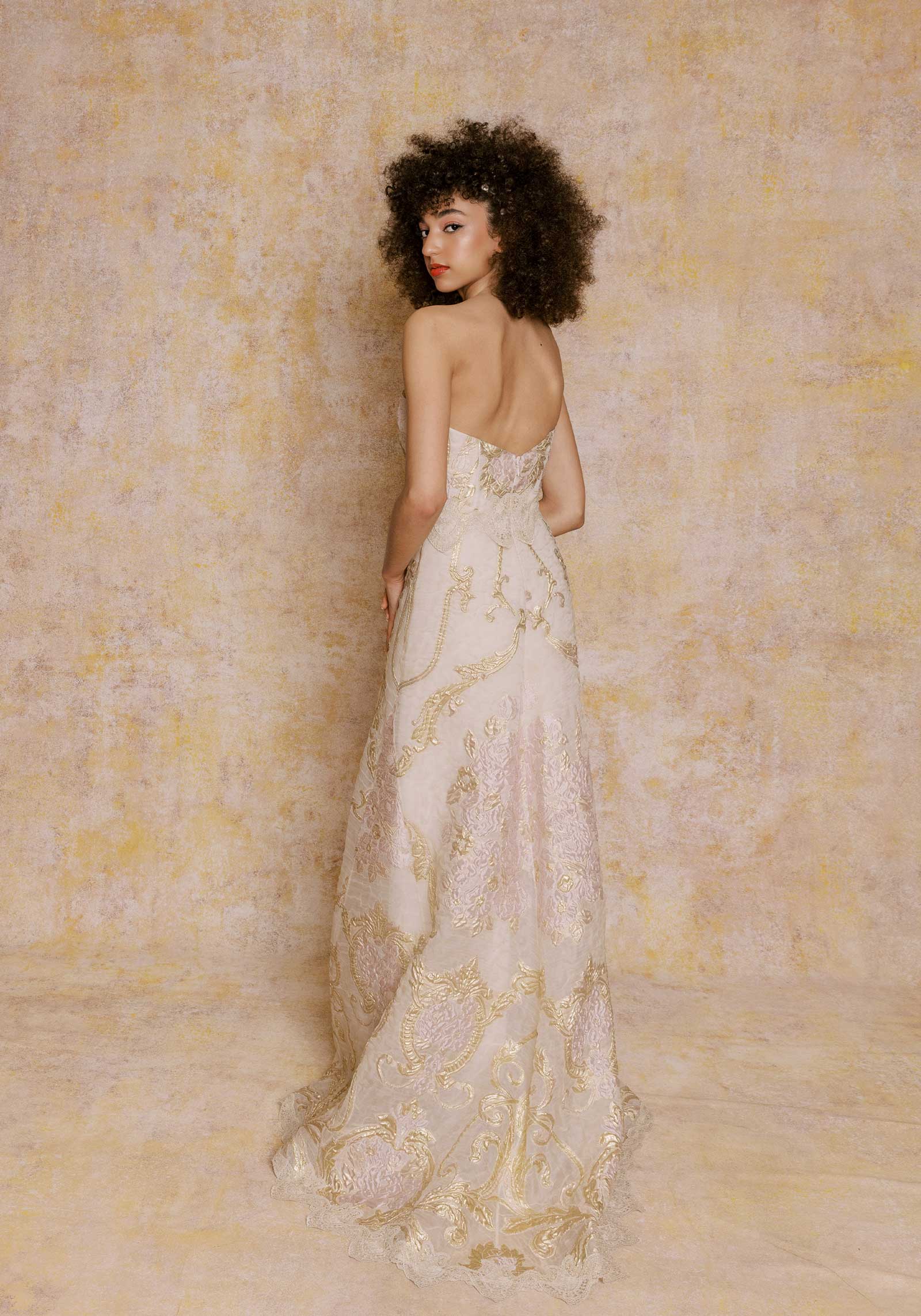 Reine Gown