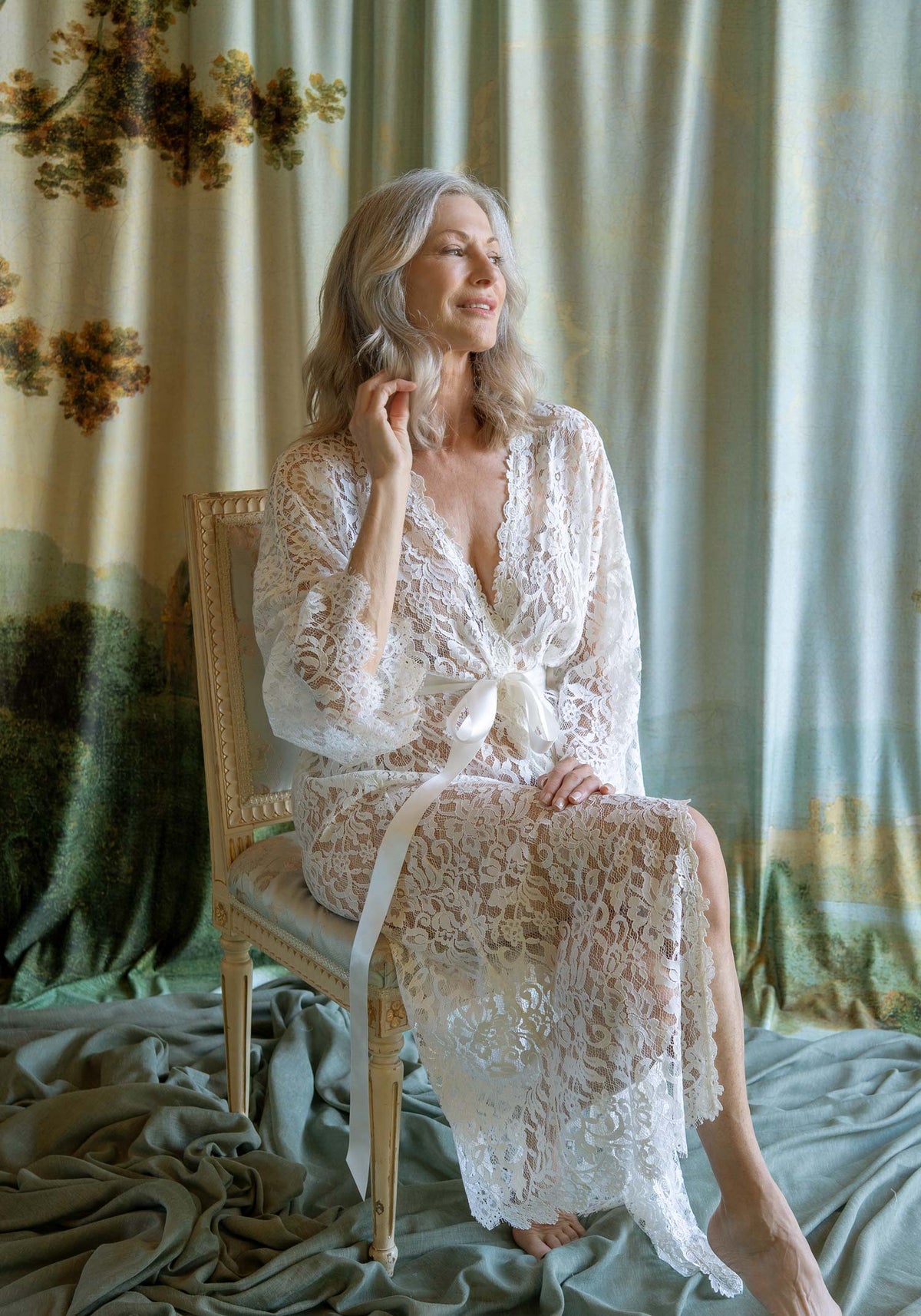 Cara Bridal Lace Kimono Robe
