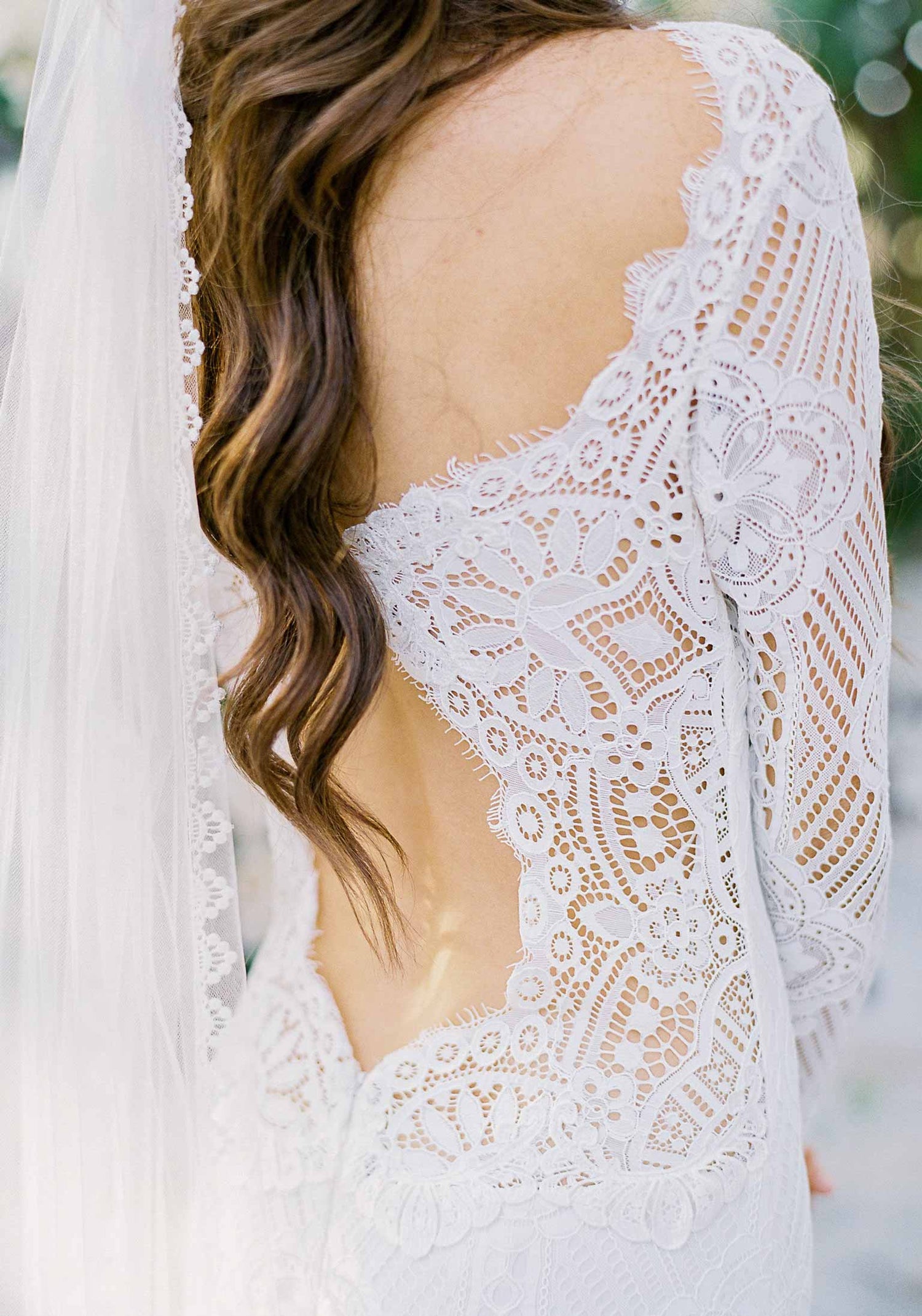 Keyhole back detail Lace wedding dress by Claire Pettibone
