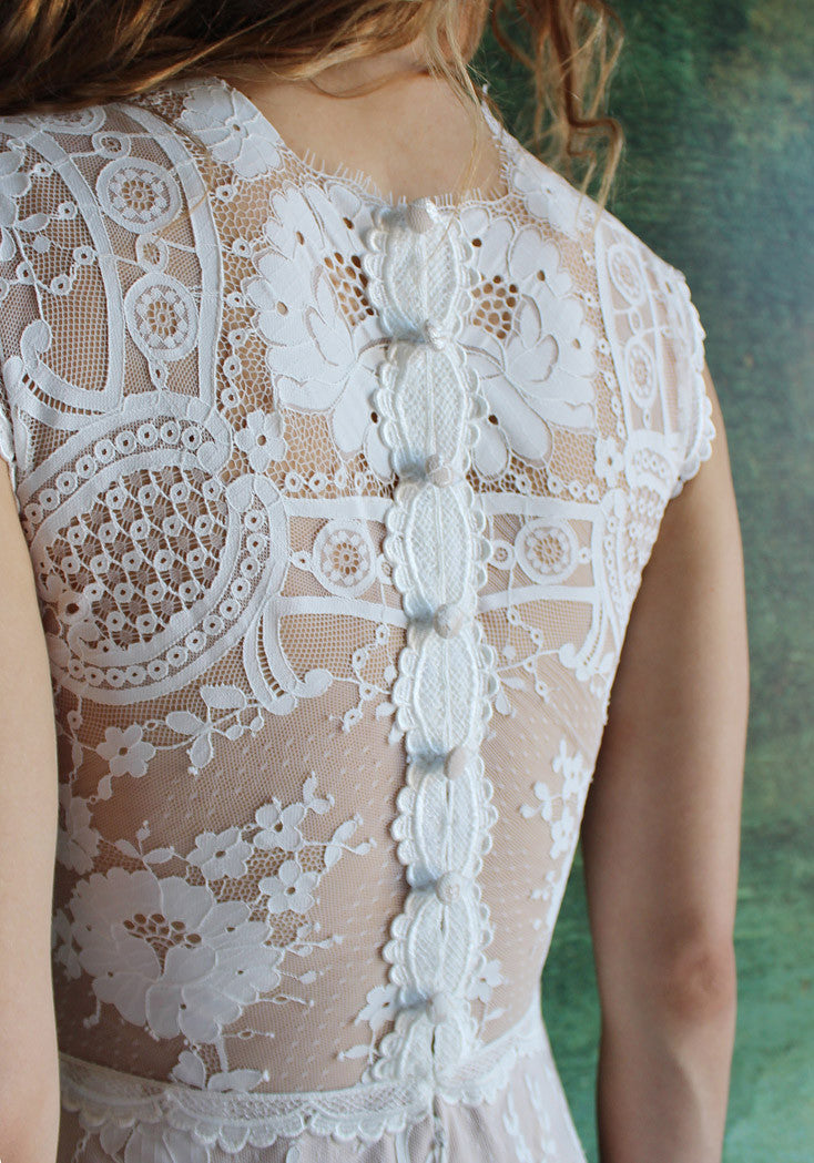 Cheyenne Lace Bridal Gown Romantique Claire Pettibone