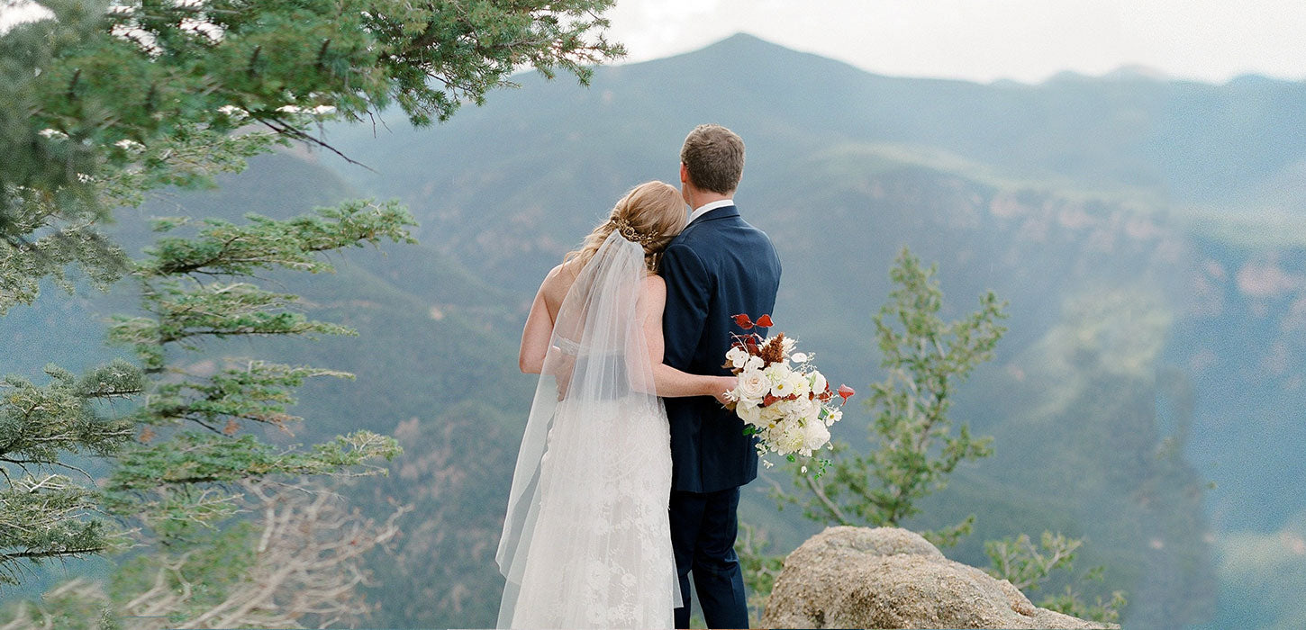 Spring vs fall wedding | Beachweddingtips.com