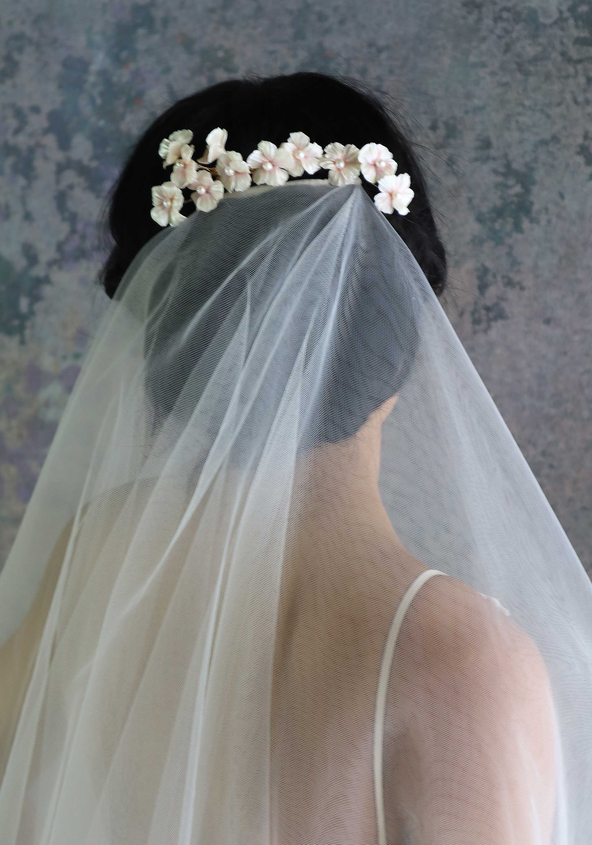 Floral lace veil