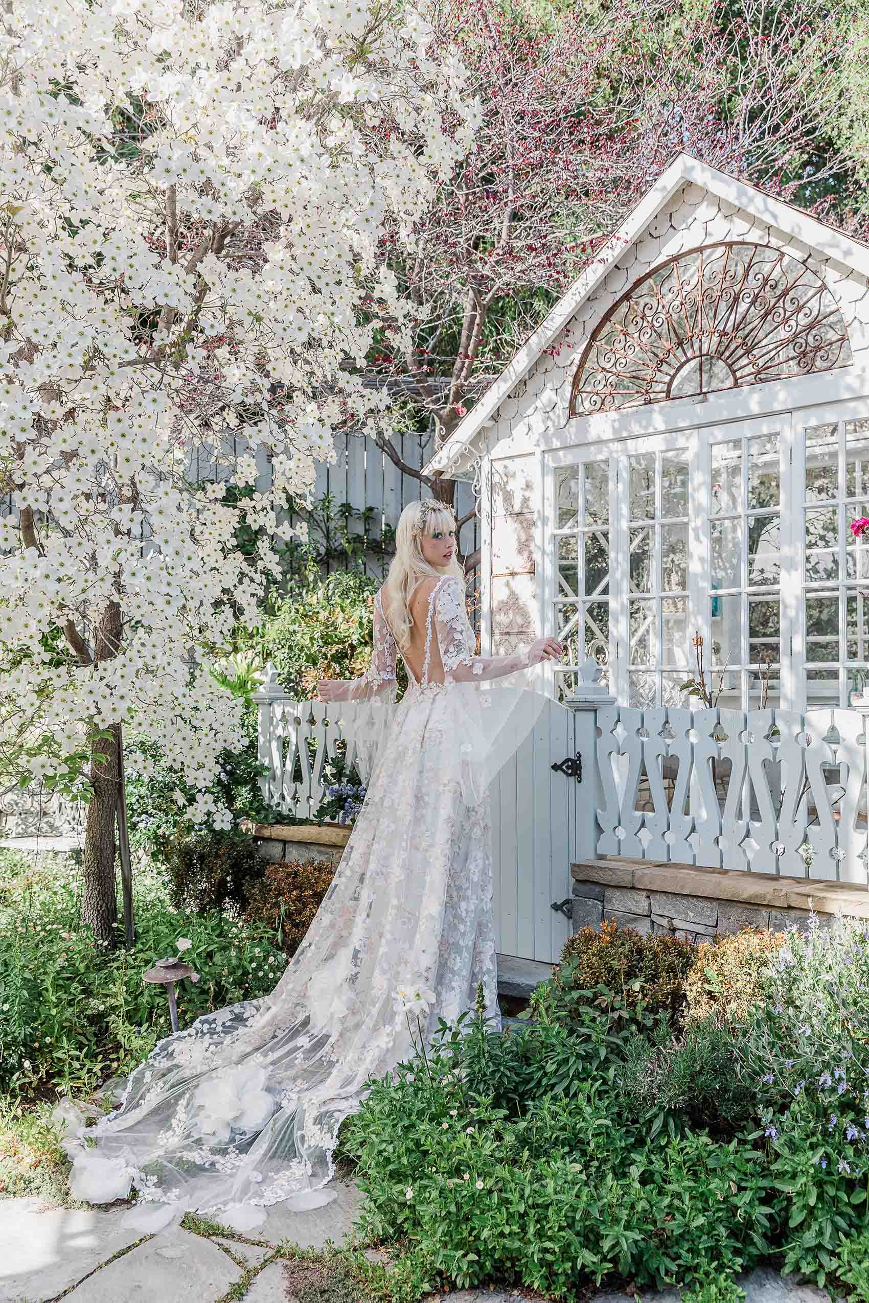 Claire Pettibone Wedding Dresses - Spring and Summer 2017 Romantique Bridal Collection