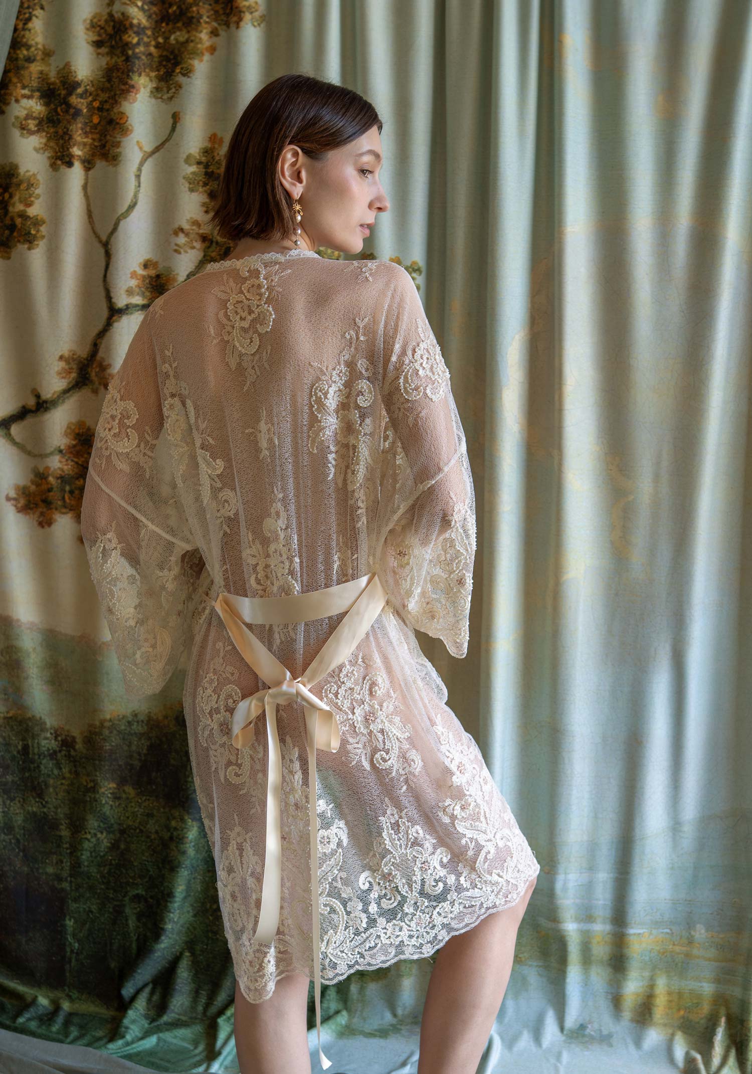 Pearle Beaded Lace Kimono Robe