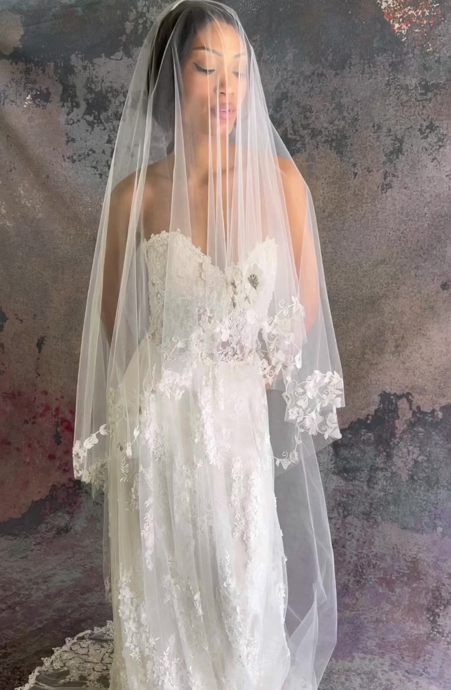 Claire Pettibone Accessories Kristene Lace Edge Veil | Scalloped Lace Veil | Claire Pettibone Ivory / Waterfall Cathedral (94/239cm)