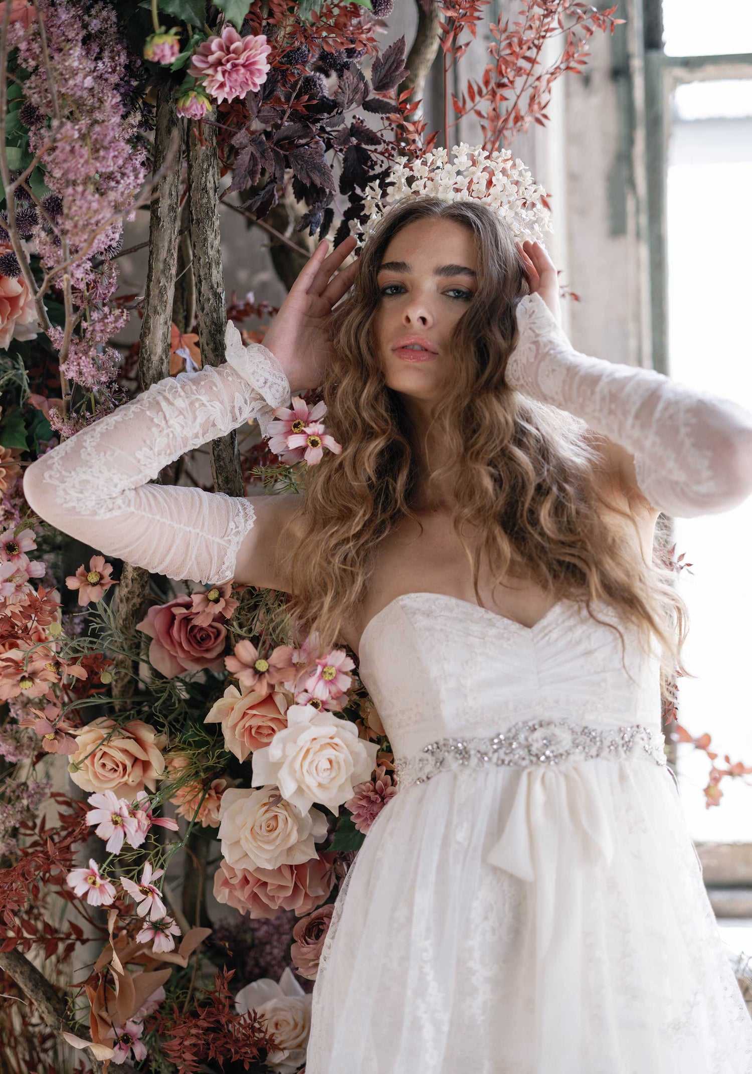 Svign Embellished Strapless Lace Wedding Dress Sample Svign Embellished Strapless Lace Wedding Dress Sample