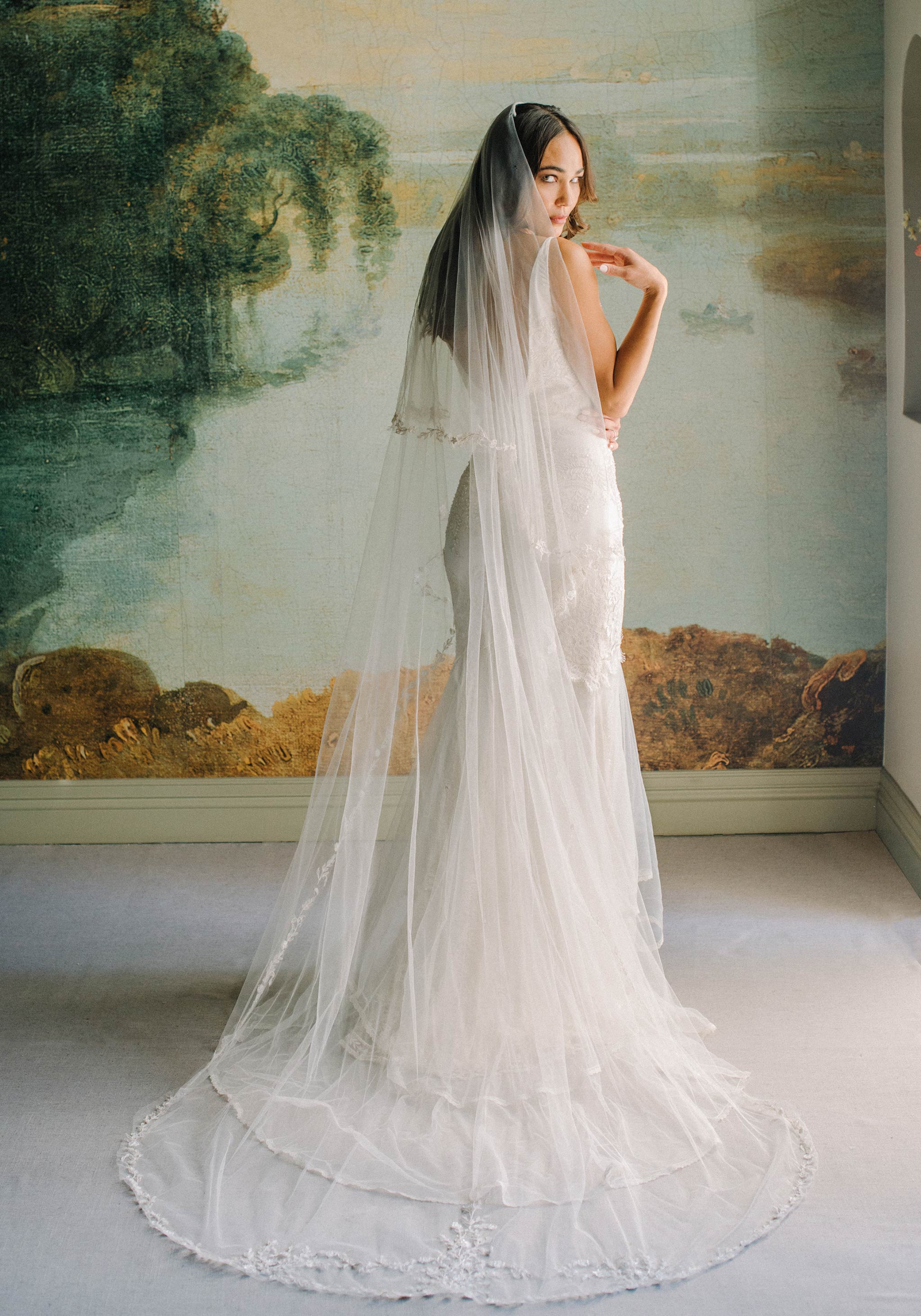 https://clairepettibone.com/cdn/shop/products/VintageVine2142-011521.jpg?v=1684010106&width=3840